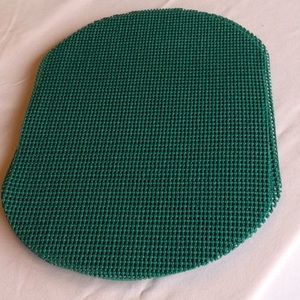 FINAL SALE PRICE 6 Pc Nonskid Washable Green Placemats